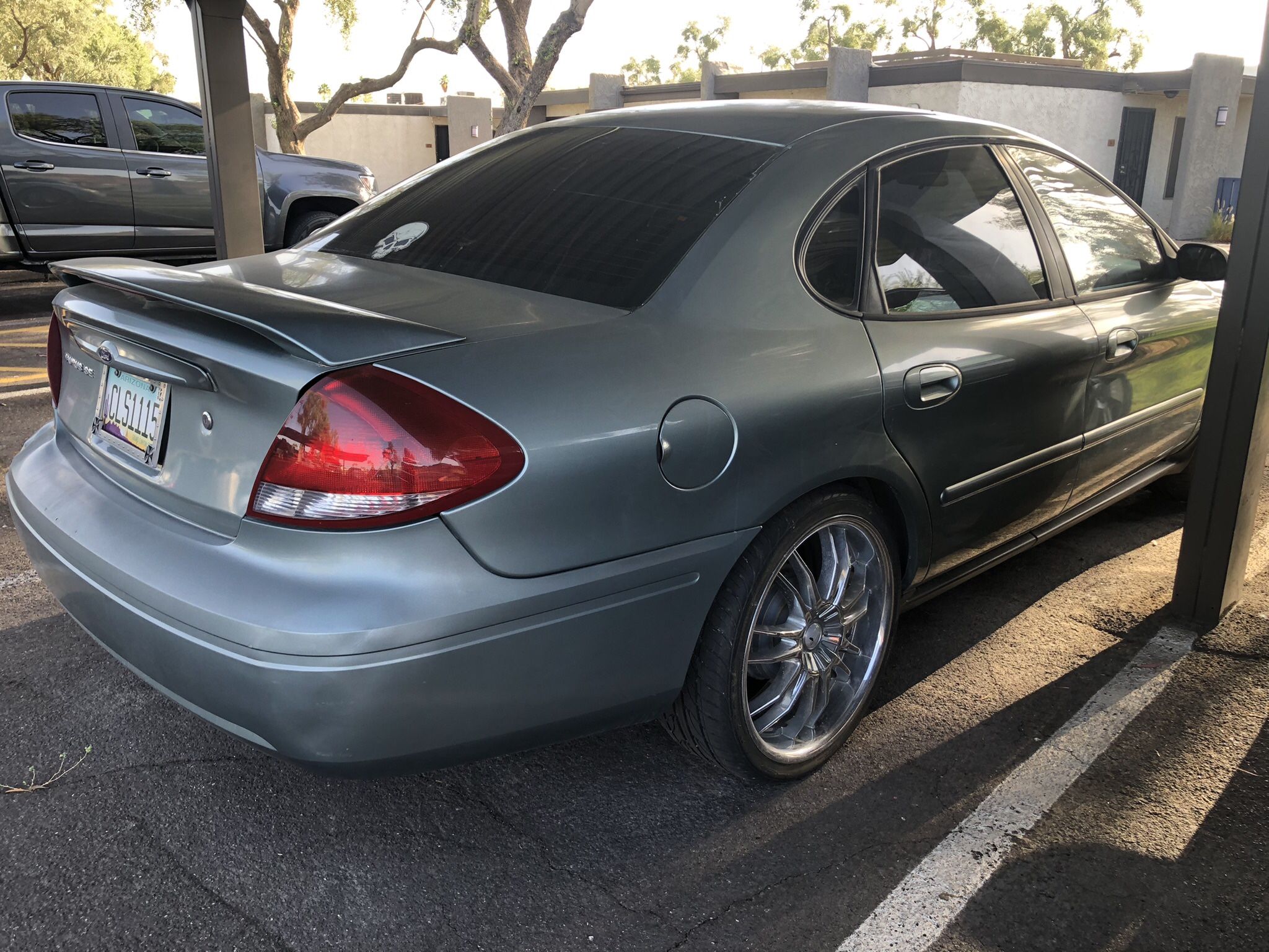 2006 Ford Taurus