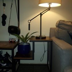 Living Room Set - Tables, Vase And Lamps