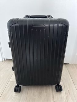 Aluminum carry on luggage black