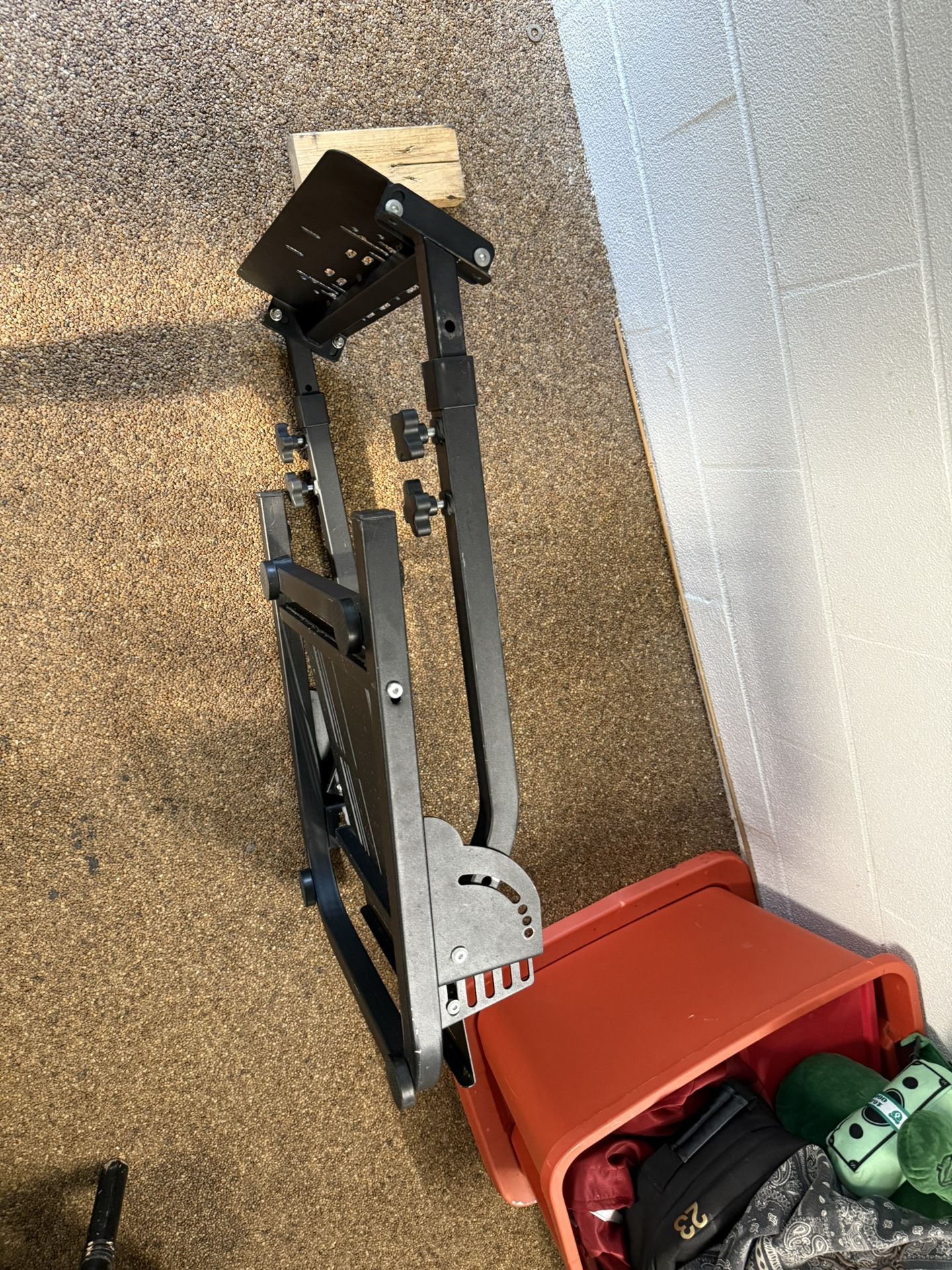 Race Wheel Stand