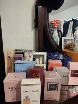 WOMEN EXCEPTIONAL PERFUME … Christmas Special Look At Description 