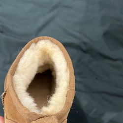 Ugg Ultra Minis Size 8 Women’s Chestnut Brown 