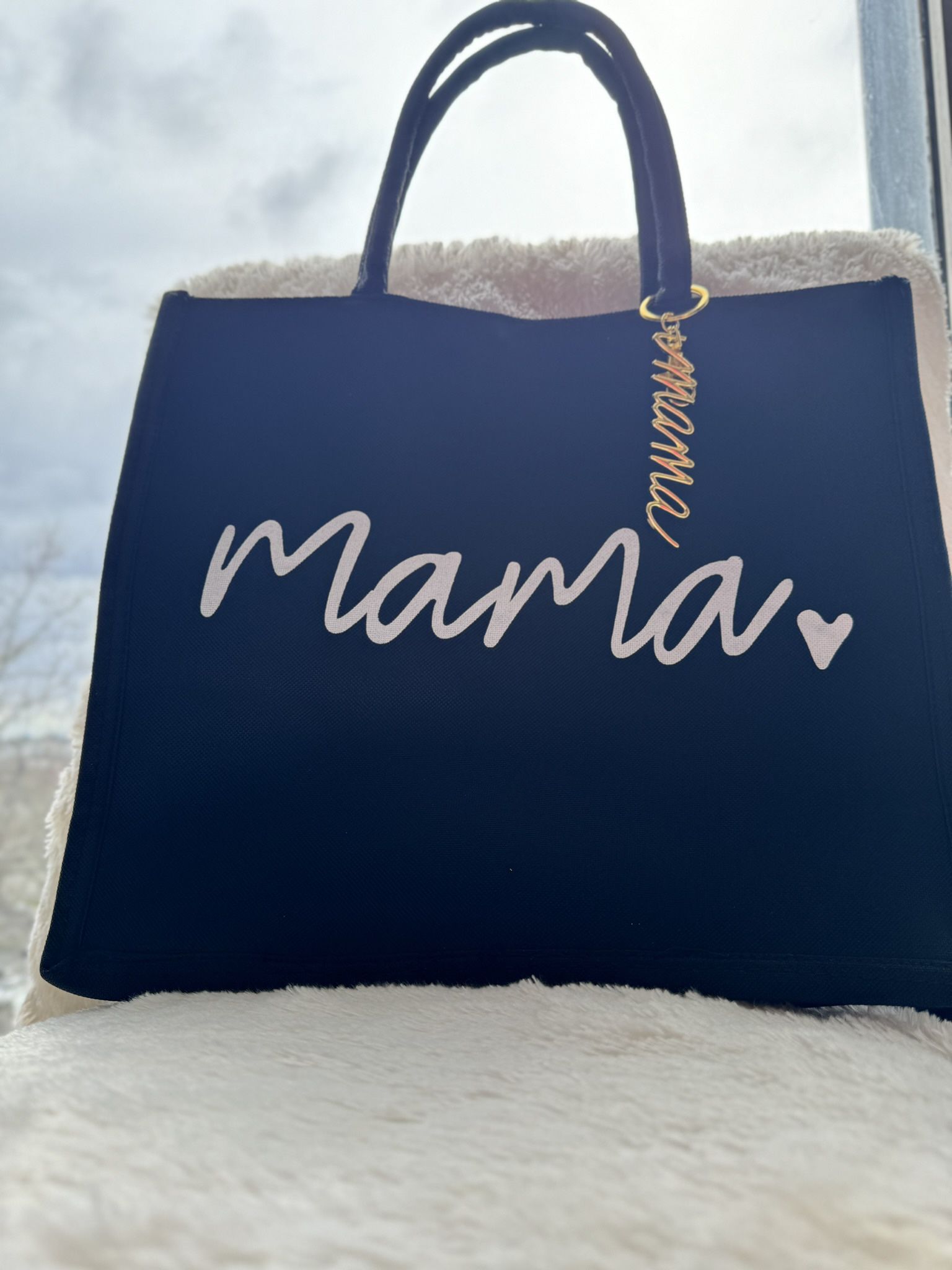 Mama Letter and Heart Bag Mothers Day Birthday With keychain (black)
