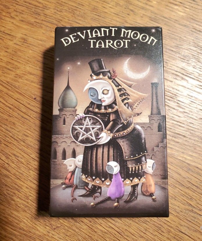 DEVIANT MOON TAROT DRCK