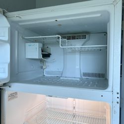 Refrigerator White Ge