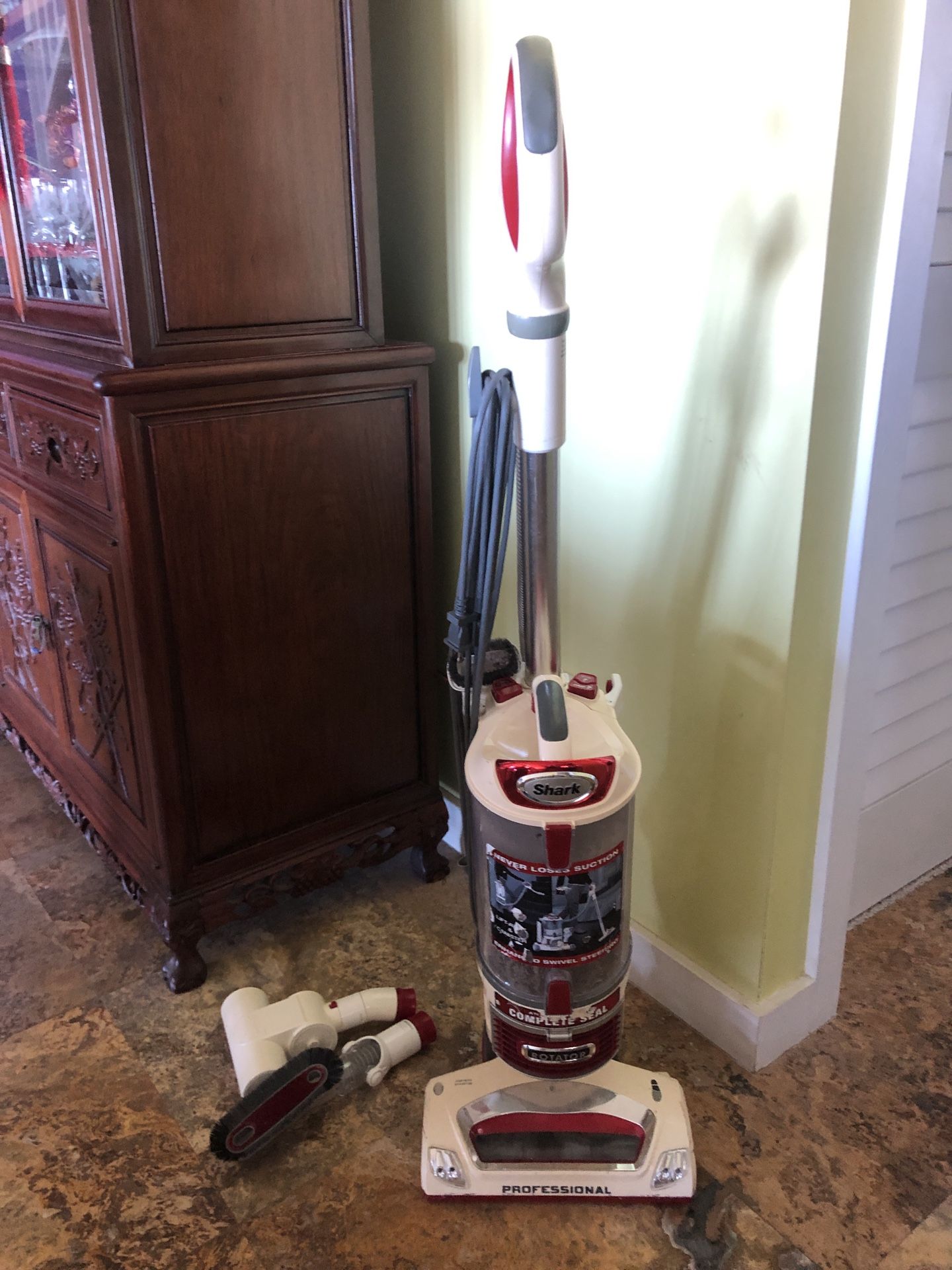 Shark Vacuum Rotator