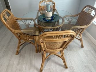 Rattan Dinning Room