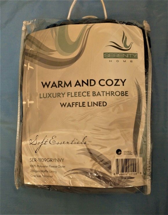 Bathrobe luxury fleece and waffle lined Gray and Navy NEW--