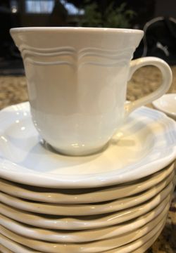 Mikasa French Countryside Coffee Cups and Saucers F9000 - set of 8