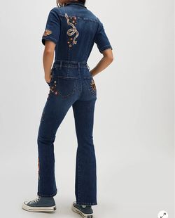 Driftwood dark wash denim jumpsuit with embroidered snake and floral designs, size XL. Brand new with tags #embroidered #jumpsuit