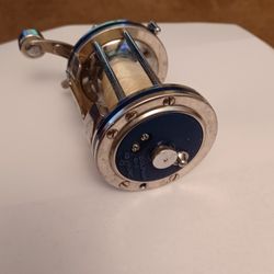 Fishing Reel Dolphin 612