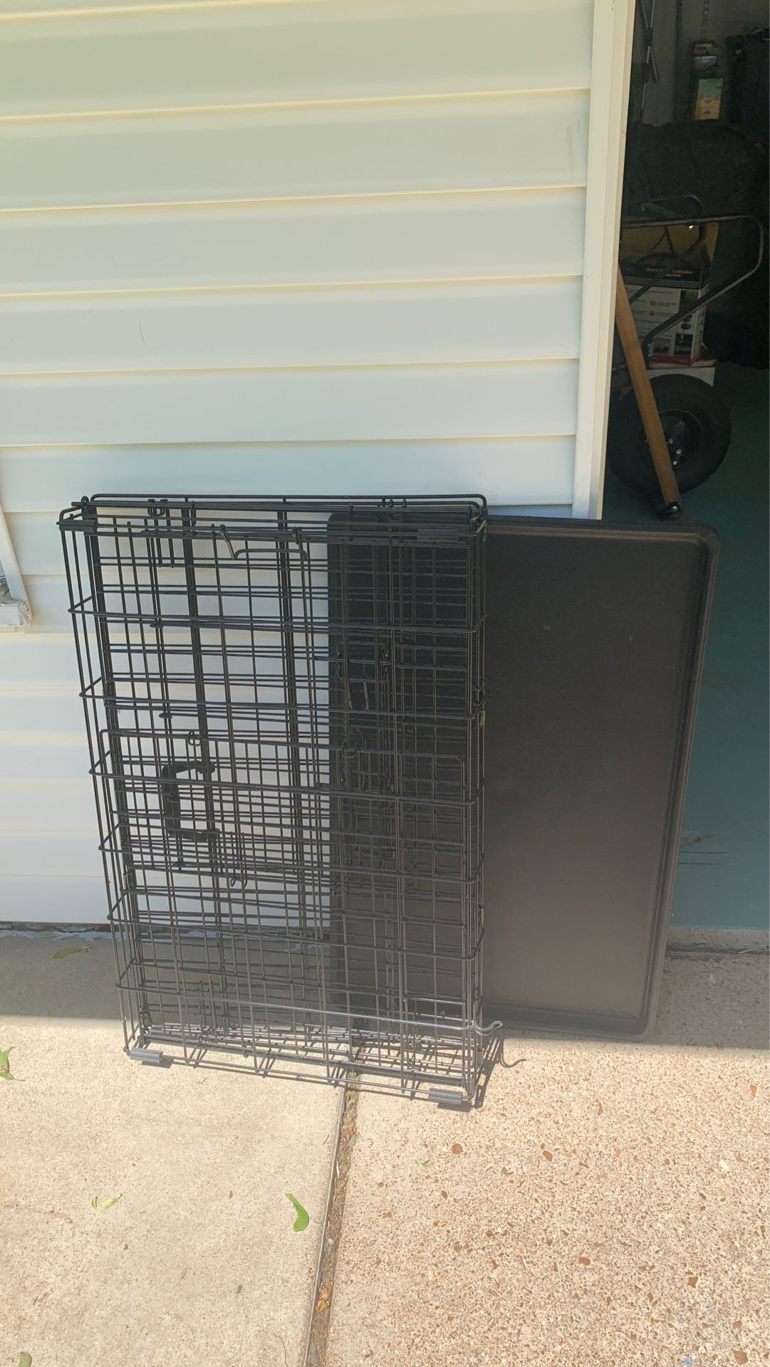 Brand new dog crate! 18x36