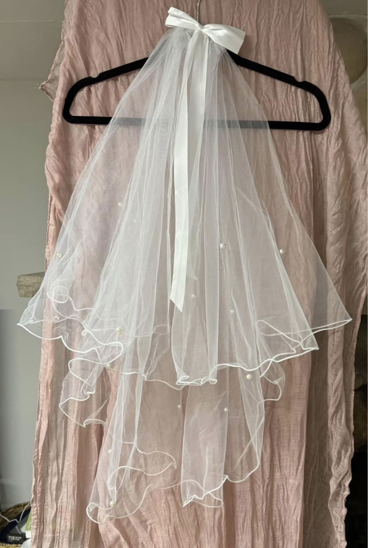 Veil with blusher - Pearls and bow - long sheer white gloves