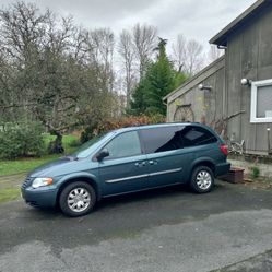 2005 Chrysler Town & Country
