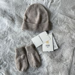 NWT H&M Adorables Baby Cashmere Beanie and Mittens Set