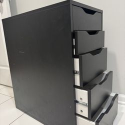 5 Door Drawer Dresser