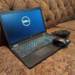 Laptop Dell Latitude E5570-core i5-12gb Ram-250gb HD SSD Solid Go-od For Stud-ents Bue-na-para Estu-diantes.