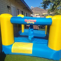 Bounce Round Kids Jumpers 