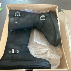 Size 8 Sutter UGG BOOTS NEW
