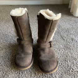 UGG Boots Size 3