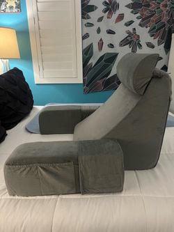 ENITYA Reading Pillow Backrest w/ Armrests & Headrest – Like New