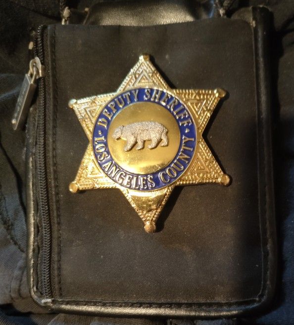 LASD Badge and Lanyard *MOVIE PROP*