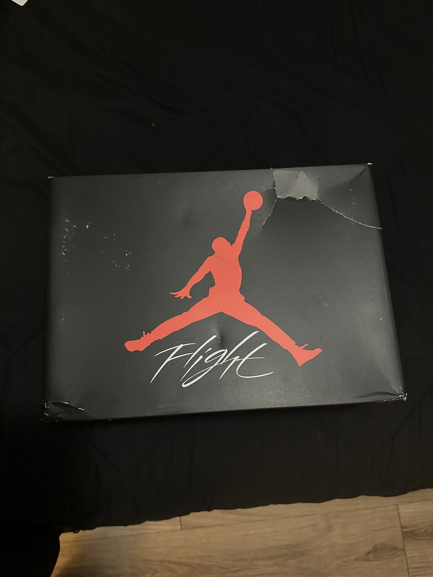 JORDAN 4