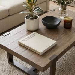 Like New Timber Forge Rustic Wood And Metal Coffee Table And Size Table