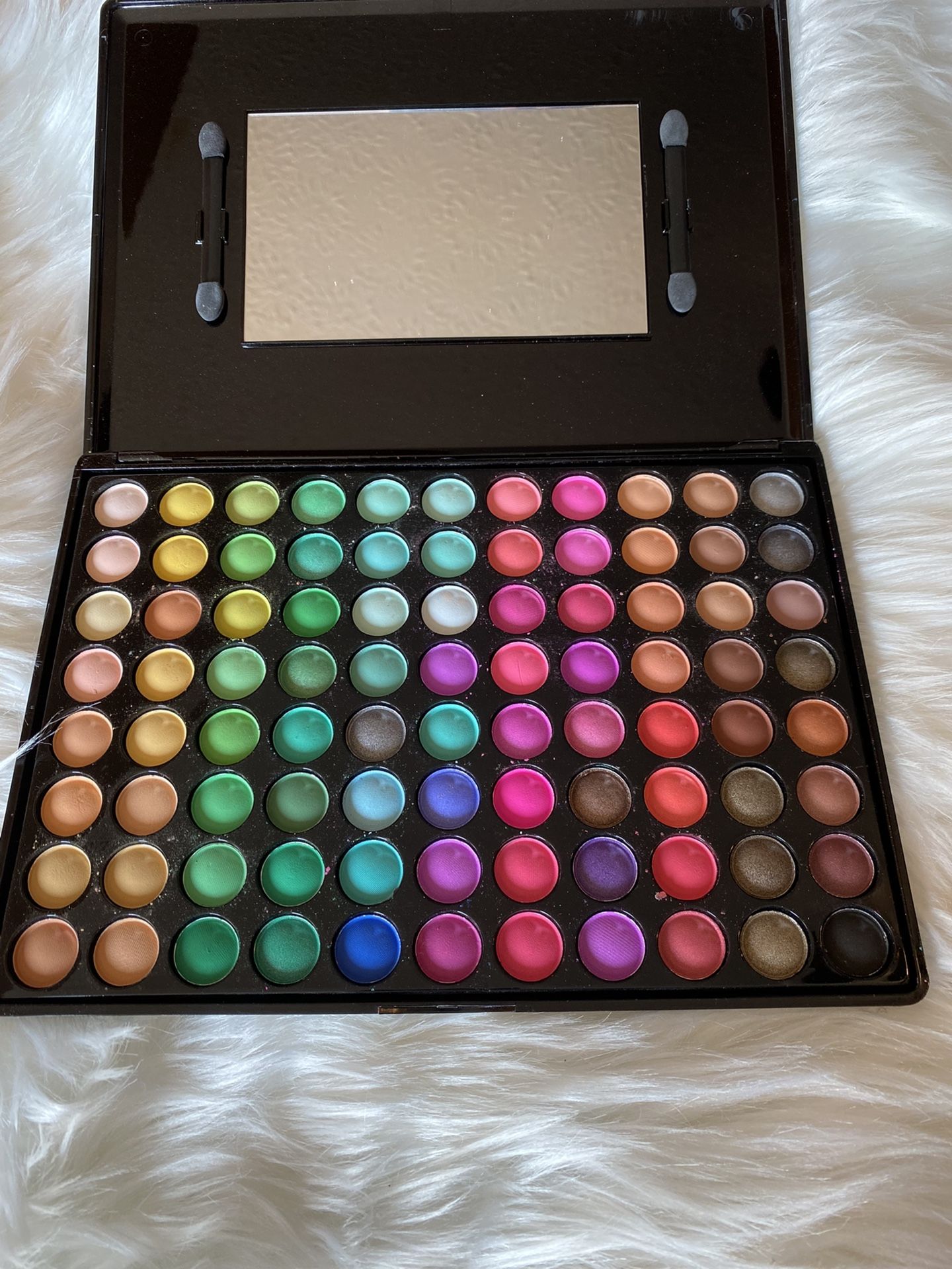 Eyeshadow Palette +🎁