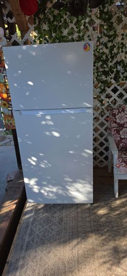 Refrigerator 4 sale
