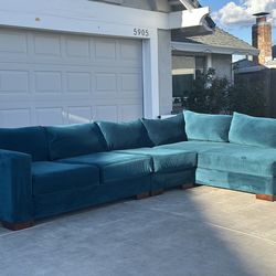 Free Delivery/ Velvet Sectional sofa