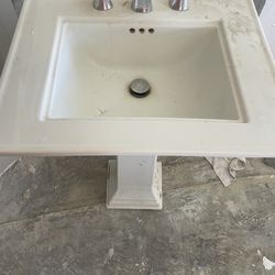 Bathroom sink