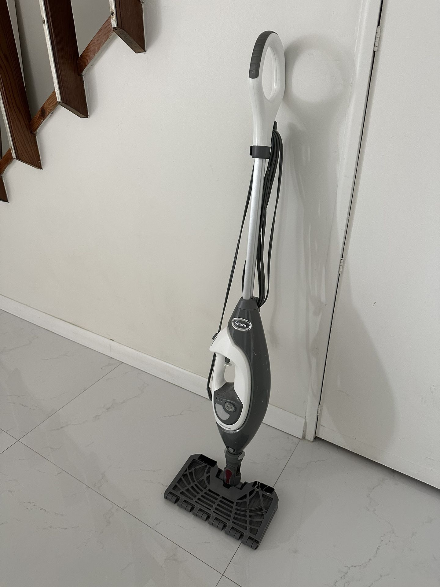 Shark floor steam cleaner