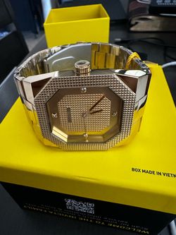 INVICTA LUXURY WATCH