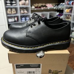 Dr. Martens Leather Shoes Size 7 Women’s 