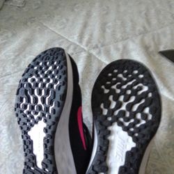 Nike Size Check Next Picture 