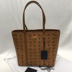 MCM Aren Medium Tote Bag