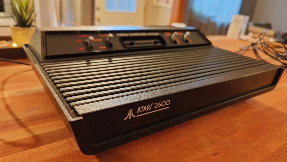 Original Atari 2600 + 2 Joysticks, 2 Paddles, Coaxial Cabling & Adapters