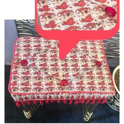 Pennywise The Dancing Clown Graphic Print Vanity Stool