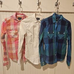3 Womens American Eagle Button Up Shirts - Size XS - $9  For All