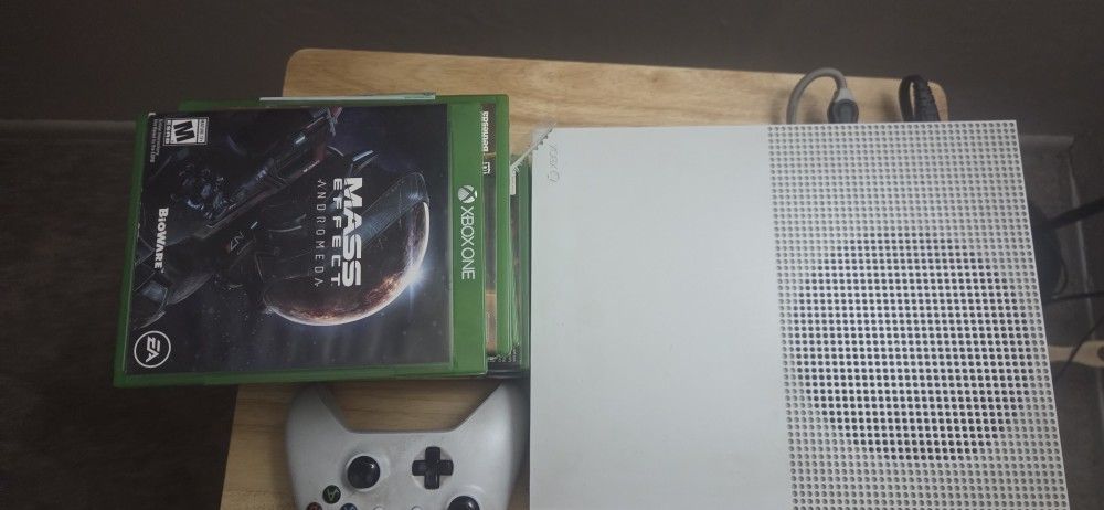  Xbox One S 
