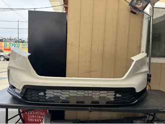 2023 2024 HONDA CR-V FRONT BUMPER COVER OEM USED