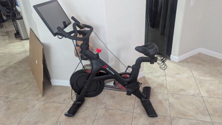 Peloton Indoor Bike