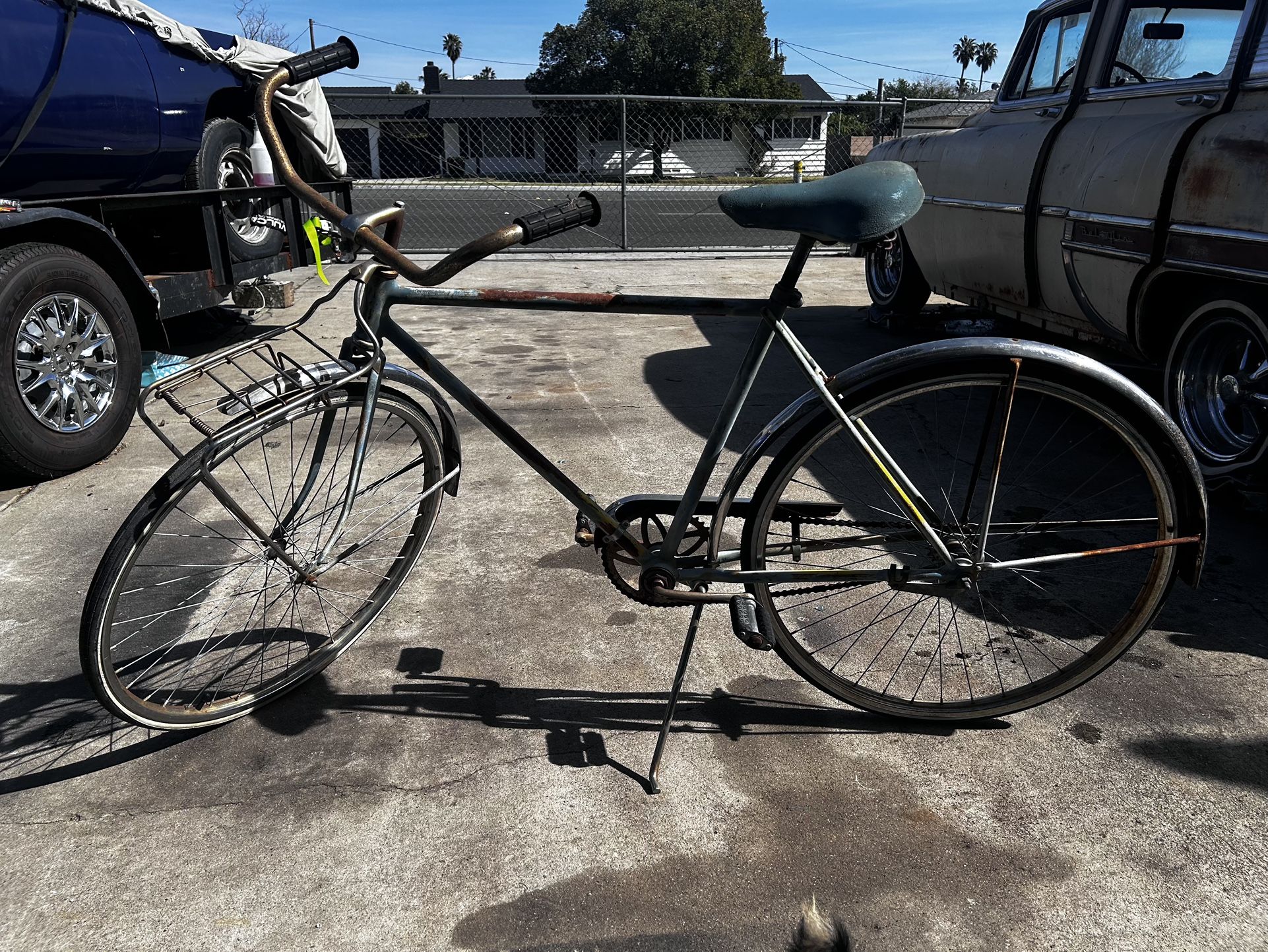 26 Inch Old School Schwinn Classic Crate Stingray Patina Vintage