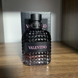 Valentino Edp Intense 3.4 Oz