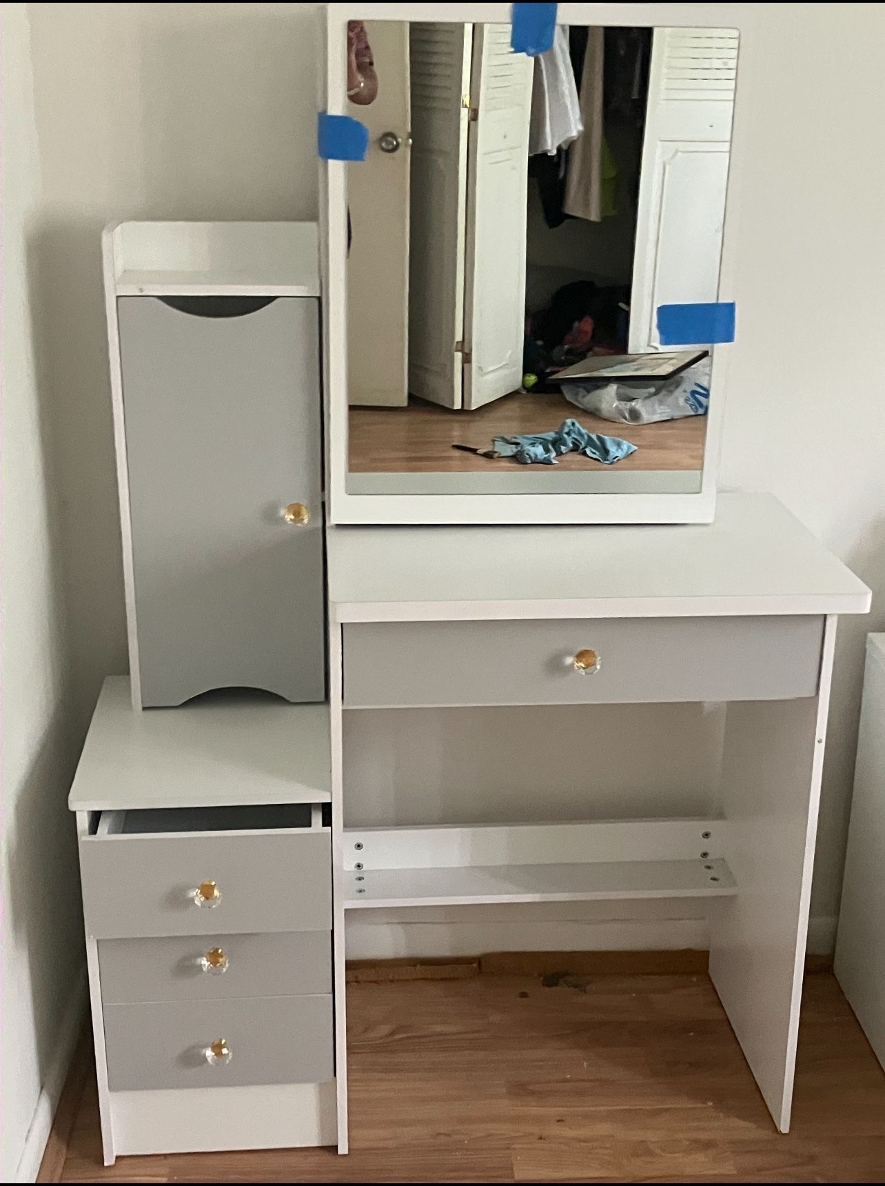 vanity desk with mirror!