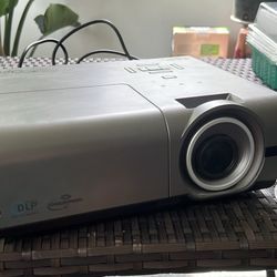 Optoma Th1060p Projector