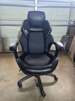Gaming chair