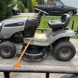 Craftsman Briggs&Stratton 500cc 19.5 Horse Power Riding Lawn Mower