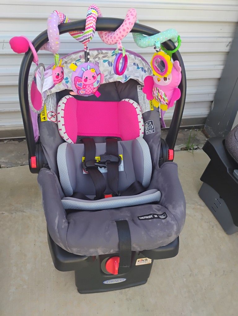 Graco Snugride Infant Seat With Base